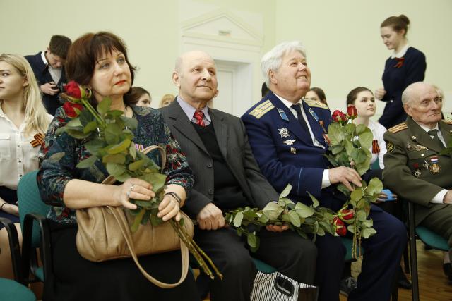 Участники проекта  «Живая эстафета памяти» в Саранске